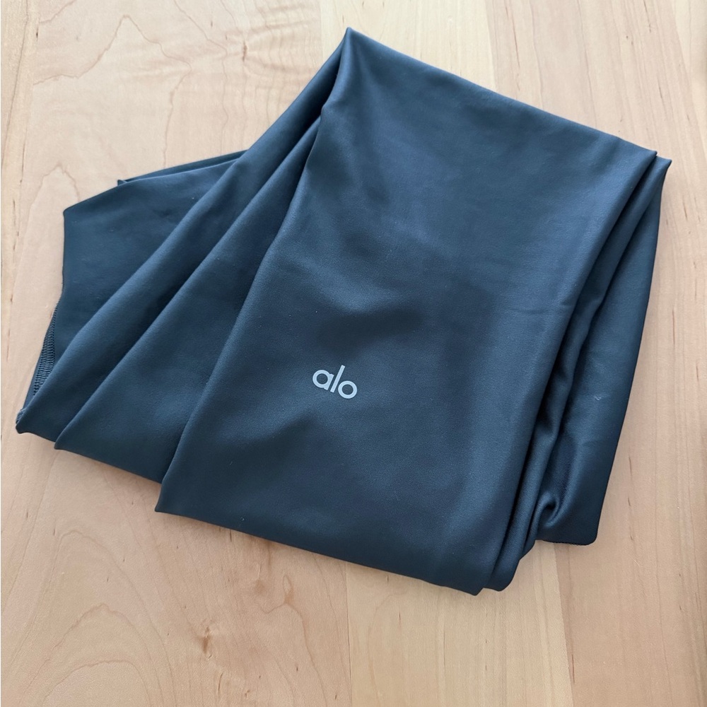 ALO Yoga Charcoal Leggings
